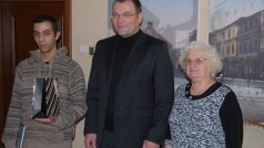 Juraj Longauer a Anděla Řeháková s karvinským primátorem