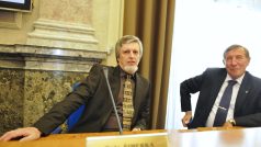 Ministr práce a sociálních věcí Petr Šimerka a ministr zemědělství Jakub Šebesta