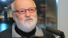 Režisér Jan Švankmajer se krátce zmínil také o amarounech, které animoval v seriálu Návštěvníci