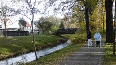 Na geriatrii v Radeburgu se snaží staré lidi znovu rozpohybovat