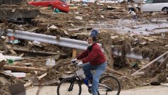 Japonsko po zemětřesení a vlnách tsunami