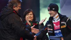 Adam Malysz (vpravo) a polský prezident Bronislaw Komorowski