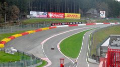 Zatáčka závodního okruhu formule 1 v Francorchamps