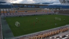 Stadion v Macumotu pro 20 tisíc lidí je postavený v jednoduchém stylu