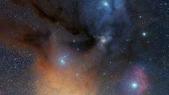 Oblast Rho Ophiuchi, kde byl detekován peroxid vodíku