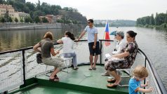 Někdo používá přívoz k přepravě, jiný k relaxaci