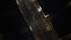 Násilí opanovalo města severozápadní Anglie. V Londýně byl klid
