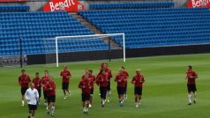 Čeští fotbalisté trénují na stadionu Ullevaal