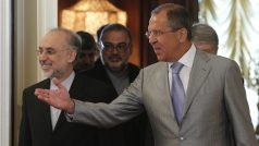Šéf ruské diplomacie Sergej Lavrov s íránským ministrem zahraničí Alí Akbarem Sálehím