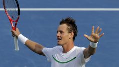 Tomáš Berdych po vítězství nad Rogerem Federerem v Cincinnati