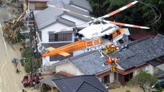 Japonsko. Následky tajfunu Talas v prefektuře Wakayama.