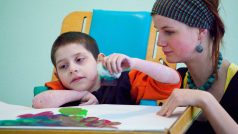 Arteterapie patří mezi další aktivity, které dobrovolníci zahrnují do svých činností s dětmi.