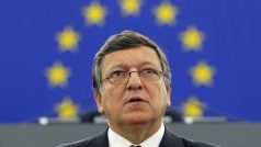 José Manuel Barroso při čtení zprávy o stavu EU