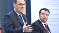 Petr Nečas, premiér České republiky a Martin Kocourek, ministr průmyslu a obchodu.
