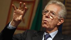 Designovaný italský premiér Mario Monti je s konzultacemi spokojený