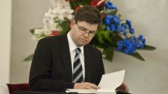 Členové vlády se zapsali do kondolenční knihy k úmrtí exprezidenta Václava Havla, Jiří Pospíšil