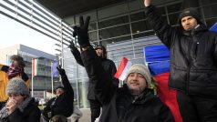 Lidé protestovali v Budapešti proti zrušení opozičního rádia.