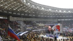 Shromáždění na podporu Putinovy prezidentské kandidatury na stadionu Lužniky v Moskvě