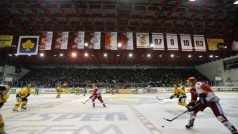 Hráči Slavie spolu s fanoušky se vrátili do staré haly v pražském Edenu