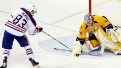 Aleš Hemský si v utkání Edmontonu na ledě Nashvillu připsal první hattrick v NHL a byl vyhlášen první hvězdou utkání