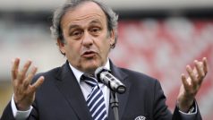 Prezident UEFA Michel Platini během inspekční cesty do Polska a na Ukrajinu