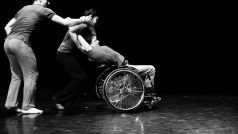 Taneční představení Simulante Bande taneční skupiny VerTeDance v divadle Archa