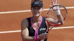 Australská tenistka Samantha Stosurová slaví postup do semifinále Roland Garros