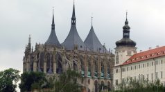 Jeden z nejznámějších pohledů na Kutnou Horu - chrám sv. Barbory a Jezuitská kolej