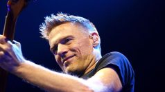 Bryan Adams