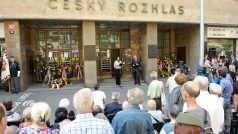 Pietní akt před budovou Českého rozhlasu 21. 8. 2012