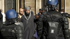 Muslimové protestovali v Paříži proti filmu zesměšňujícího proroka Mohameda