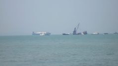 Srážku lodí u Hongkongu nepřežilo 37 lidí, přes sto se jich zranilo