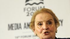 Bývalá americká ministryně zahraničních věcí Madeleine Albrightová vystoupila v Praze na konferenci Forum 2000