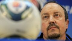 Španělský trenér Rafael Benítez se stal do konce sezony novým koučem londýnské Chelsea