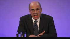 Soudce Brian Leveson.