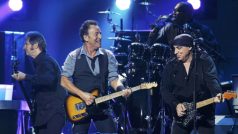 Bruce Springsteen vystoupil na benefičním koncertu &quot;12-12-12&quot; pro oběti bouře Sandy v Madison Square Garden v New Yorku