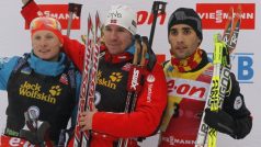 Stupně vítězů  SP v biatlonu ve slovinské Pokljuce. zleva- Ondřej Moravec, Emil Hegle Svendsen, Martin Fourcad