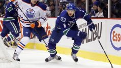 Edmonton porazil v NHL Vancouver i za přispění Aleše Hemského