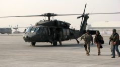 vrtulník UH-60