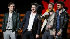 Albem roku s názvem Babel bodovala na udílení Grammy skupina Mumford &amp; Sons