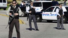 Losangeleská policie během akce na dopadení pomstychtivého bývalého kolegy