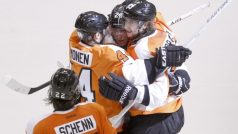 2013-04-04T033528Z_171103313_GM1E9440W4O01_RTRMADP_2_NHL.JPG