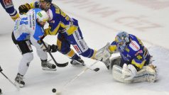 Druhý zápas finále play off hokejové extraligy PSG Zlín - HC Škoda Plzeň 10. dubna ve Zlíně