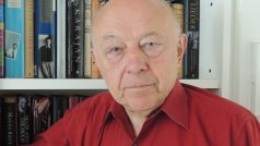 Sir John Tus, bývalý ředitel BBC World Service a rodák z Československa