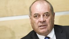 Ministr práce a sociálních věcí František Koníček