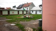 Domky obývají v kroměřížském Račíně převážně romské rodiny