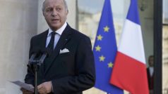 Francouzský ministr zahraničí Laurent Fabius odsoudil včerejší vraždu dvou francouzských novinářů v Mali