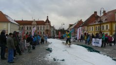 Snowboardová dráha na náměstí v Dobřanech