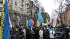 Kyjev dnes: mobilní kavárny, kanceláře, kde se vaří jídlo pro demonstranty, a další protesty