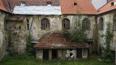 Český Krumlov plánuje opravy klášterů. Hotové mají být v červnu 2015